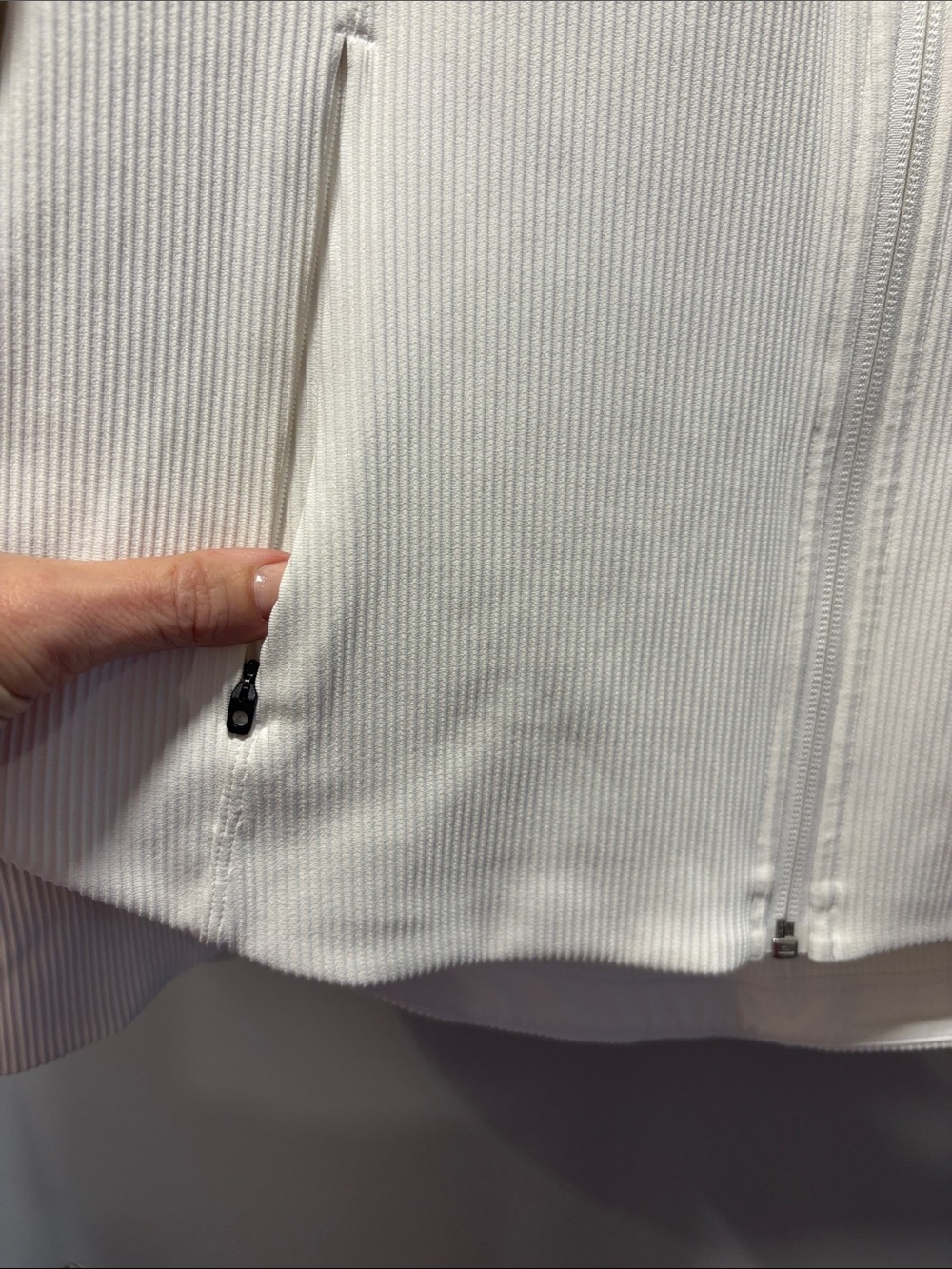 Athleta Women's White Zip-Up Jacket - Picture 4 of 6